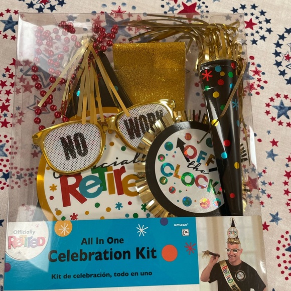 Retirement party BUNDLE-room decorating kit,Banner & Officially retired ensemble - Picture 6 of 11